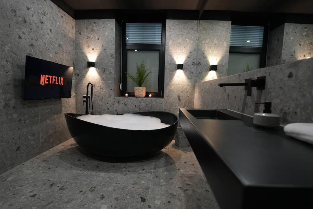 Appartamento Luxusapartment Mit Badewanne Und Parkplatz *
